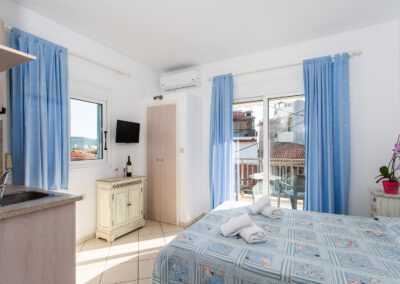 vila ina 2 neos marmaras