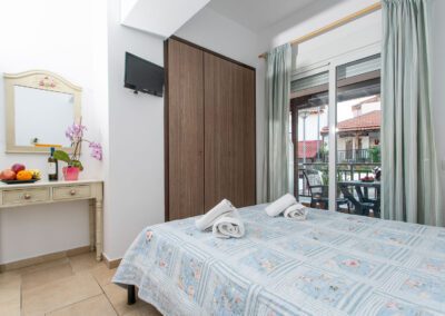 vila ina 2 neos marmaras