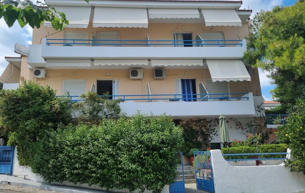 Vila Smaro Pefki