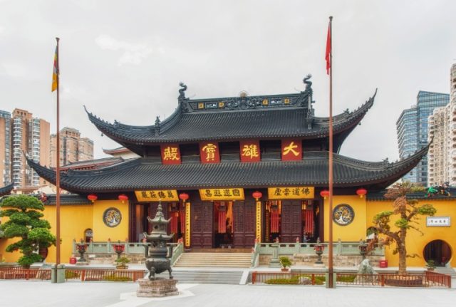 jade-buda-temple-kina-fakultativa-640x431