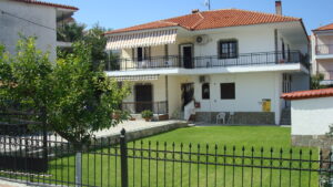 Vila Janis Polihrono